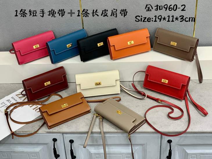 Picture of Hermes Handbags _SKUfw241356271fw